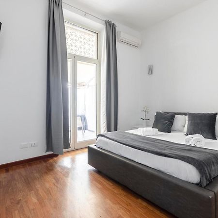 Art House Centro Storico Luxury Apartment Рим Екстериор снимка