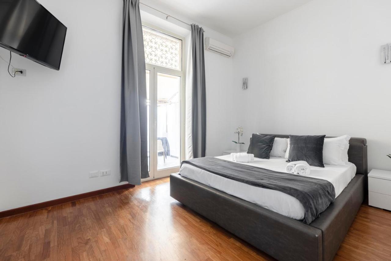 Art House Centro Storico Luxury Apartment Рим Екстериор снимка