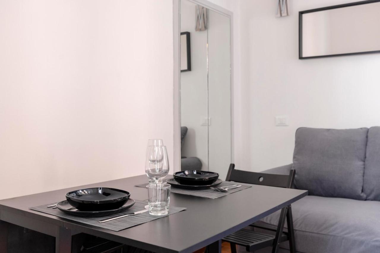 Art House Centro Storico Luxury Apartment Рим Екстериор снимка